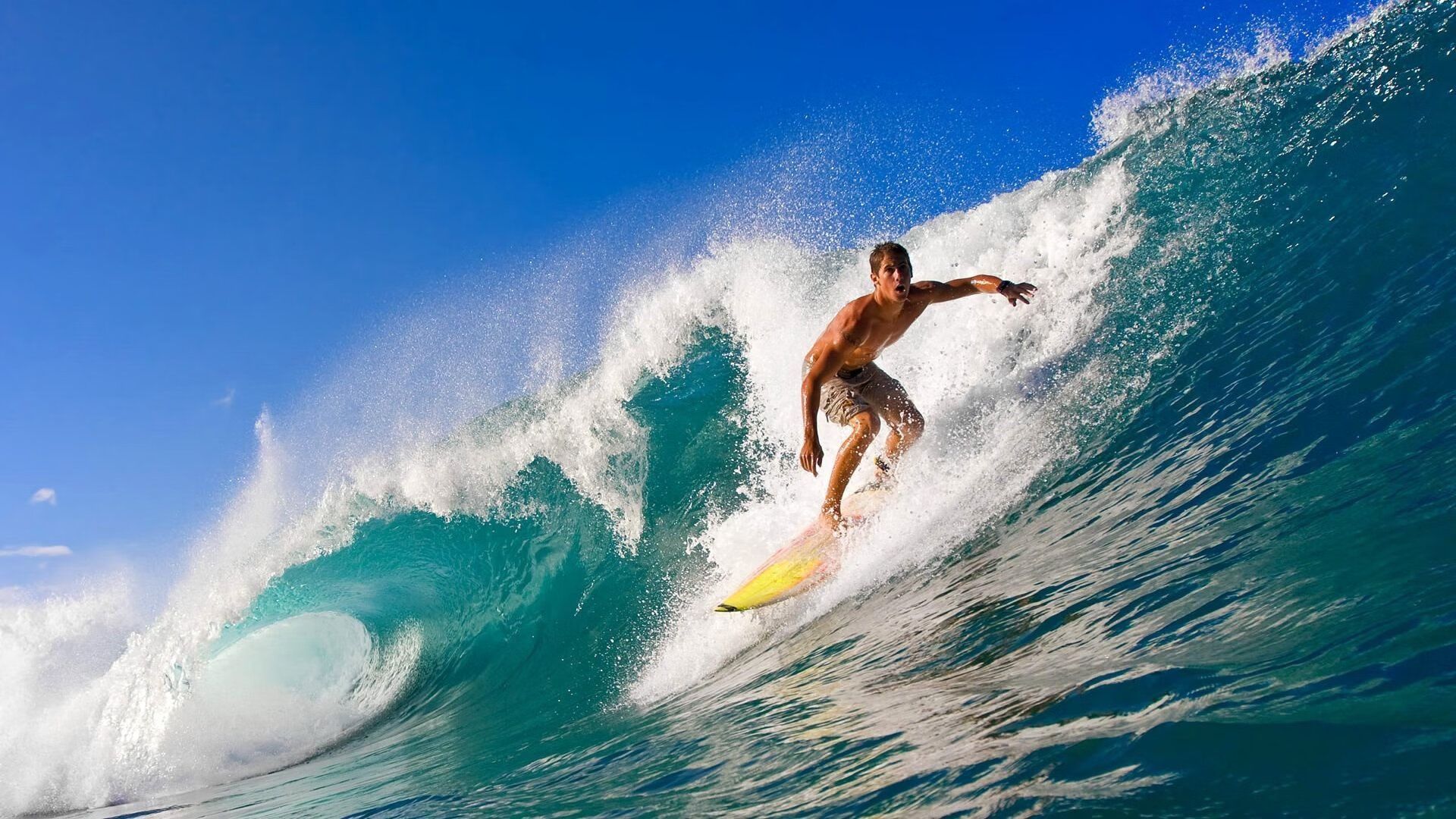 开云电子竞技-德约轻松过关，连续晋级十强，德约能否成为史上最佳